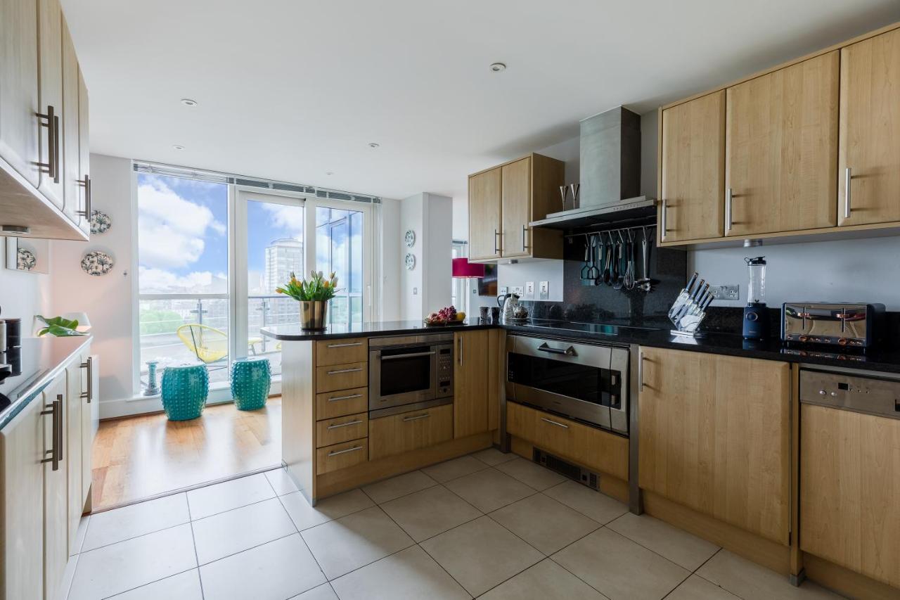 Best Thames View In Town! Large Luxxe Nomad Design Family Home Londra Dış mekan fotoğraf