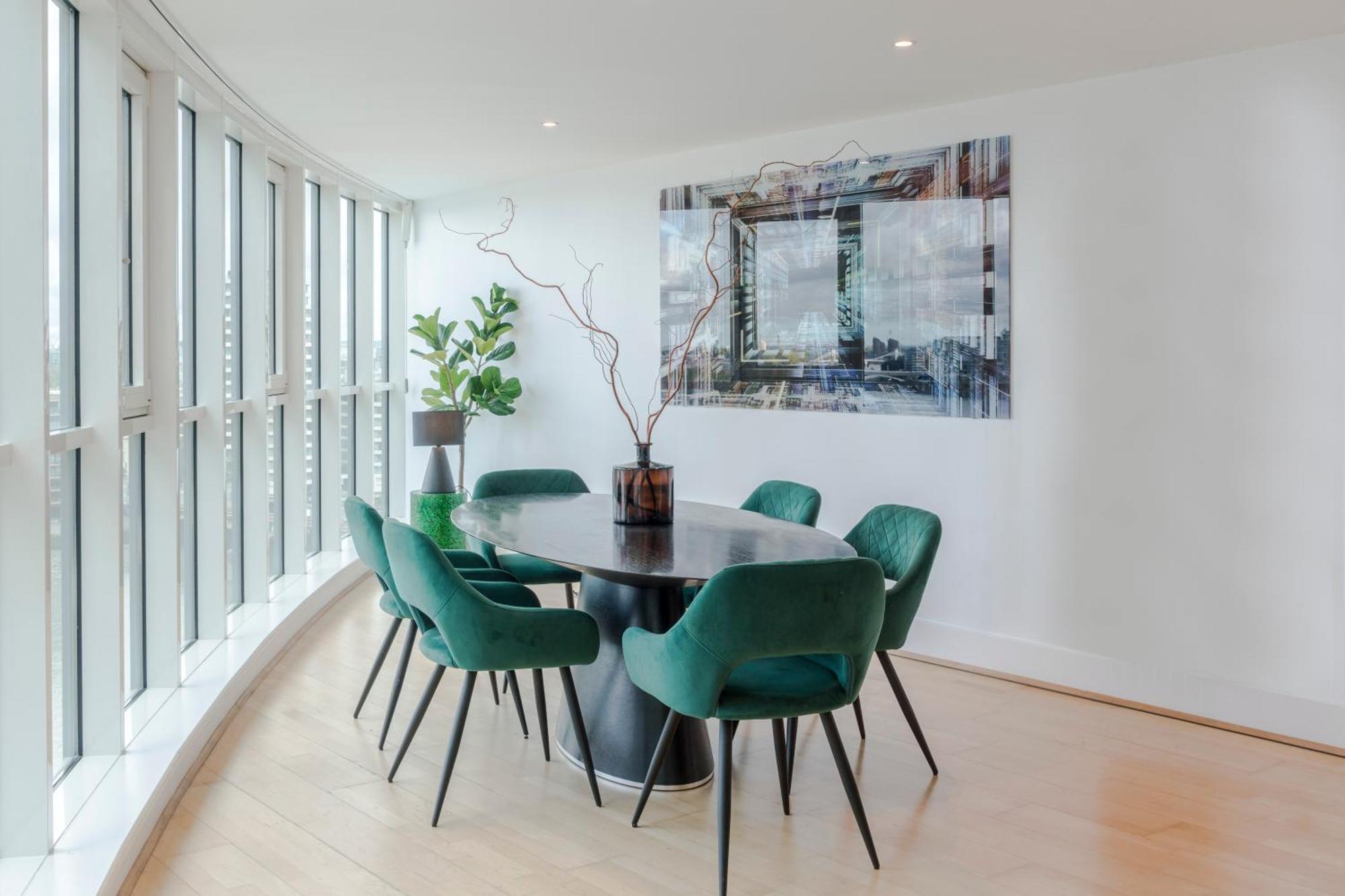 Best Thames View In Town! Large Luxxe Nomad Design Family Home Londra Oda fotoğraf