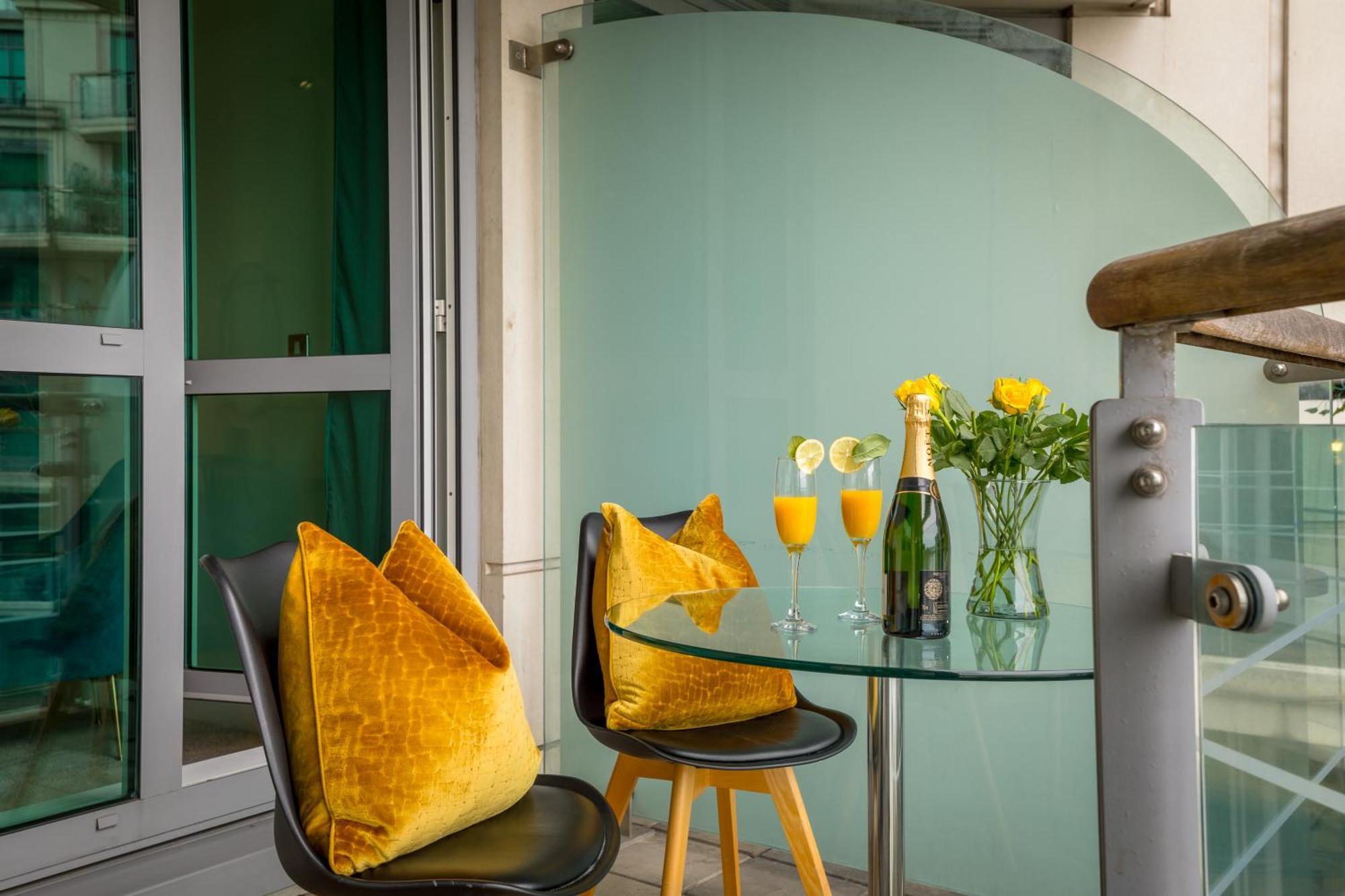 Best Thames View In Town! Large Luxxe Nomad Design Family Home Londra Dış mekan fotoğraf